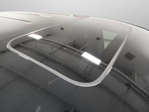 Used 2022 Honda Odyssey Elite image 35