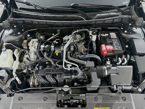 Used 2024 Nissan Altima 2.5 SV image 32