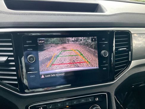 Used 2022 Volkswagen Atlas Cross Sport SEL R-Line w/ Cross Sport MDO Package image 27