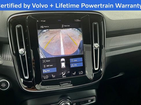 Used 2022 Volvo XC40 T5 R-Design image 29