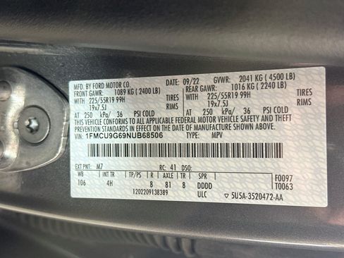 Used 2022 Ford Escape SE w/ SE Sport Appearance Package AWD/4WD image 31