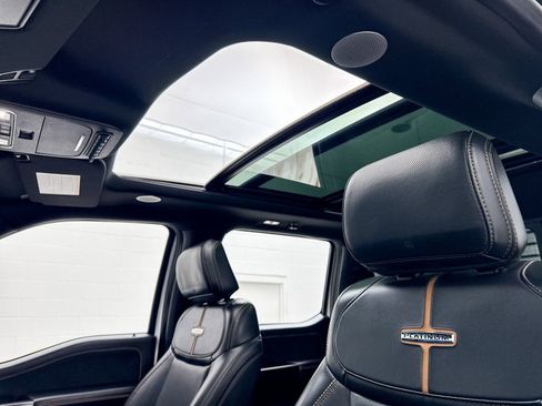 Used 2023 Ford F350 Platinum image 5