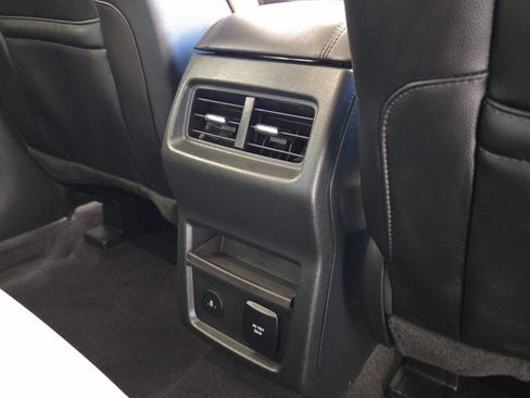 Used 2024 Ford Edge SEL w/ Convenience Package AWD/4WD image 8