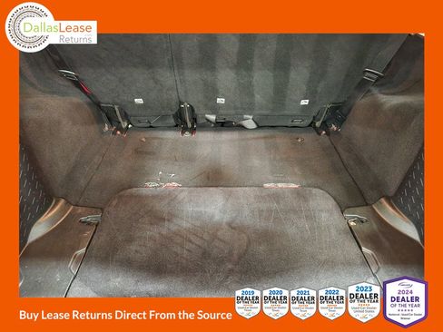 Used 2017 Jeep Wrangler Unlimited Rubicon w/ Connectivity Group image 54