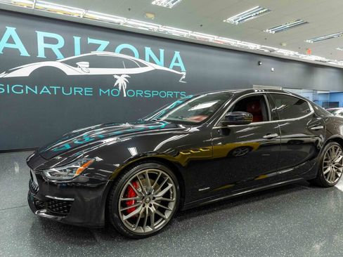 Used 2018 Maserati Ghibli S GranLusso image 1