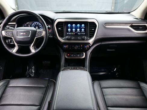 Used 2023 GMC Acadia Denali w/ Denali Ultimate Package image 18