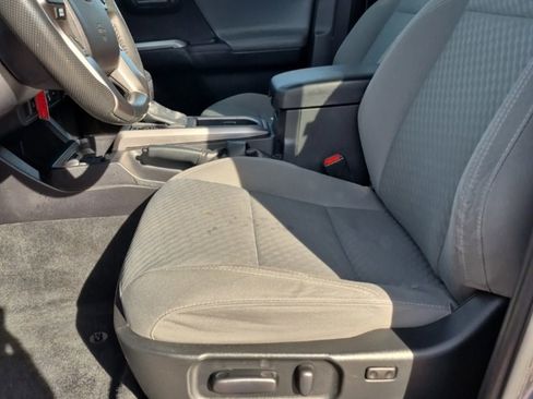 Used 2021 Toyota Tacoma image 22