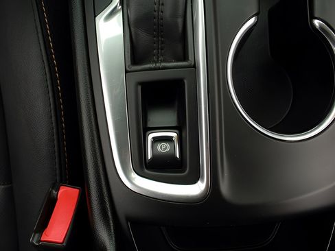 Used 2019 Chevrolet Equinox Premier image 30