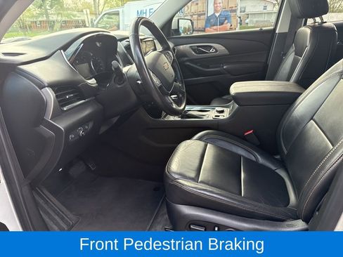 Used 2020 Chevrolet Traverse LT w/ Driver Confidence II Package AWD/4WD image 12