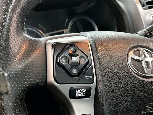 Used 2015 Toyota 4Runner Limited AWD/4WD image 17