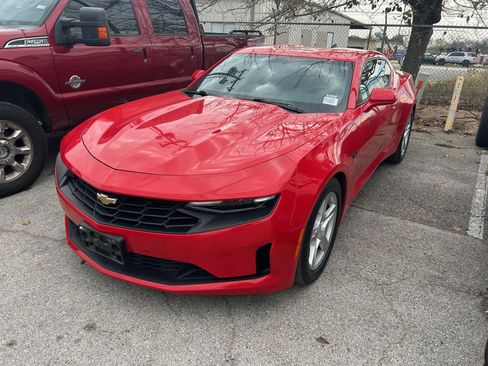 Used 2022 Chevrolet Camaro LT image 6