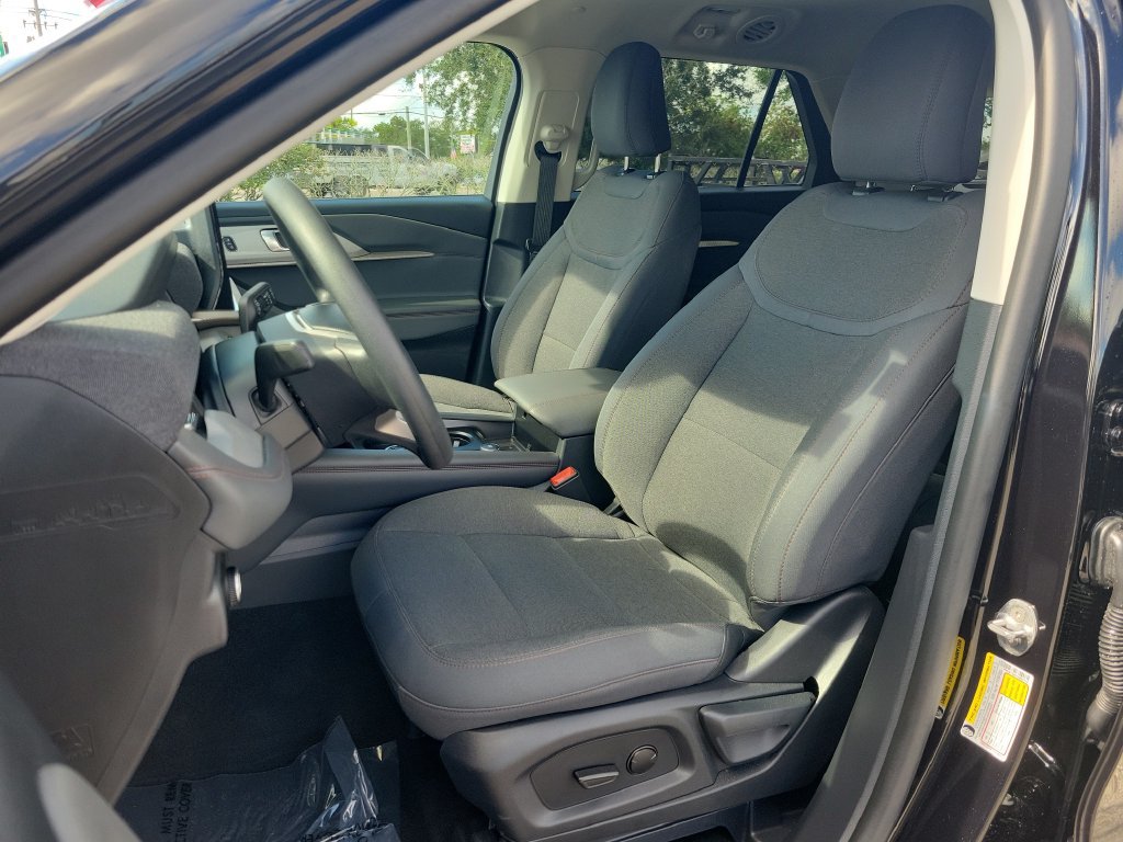 Used 2026 Ford Explorer Active RWD image 14