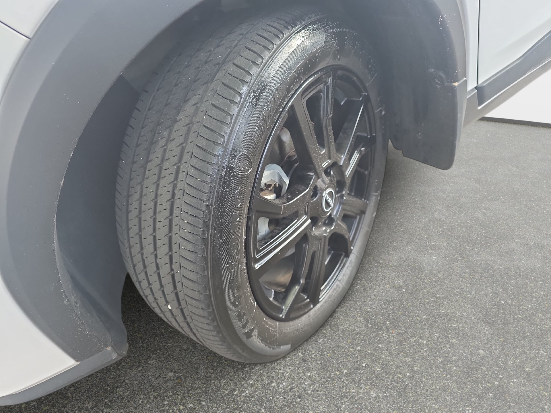 Used 2024 Nissan Kicks SV w/ Exterior Package FWD image 29