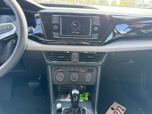 Used 2022 Volkswagen Taos S image 26