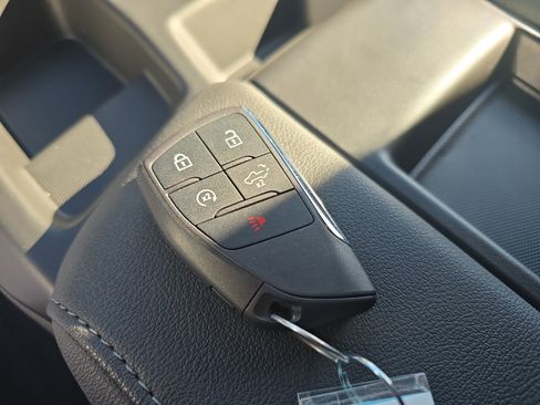 Used 2025 Chevrolet Silverado 2500 LTZ w/ Snow Plow Prep/Camper Package image 35