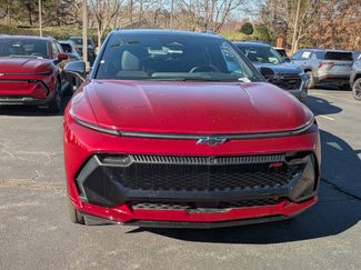 New 2026 Chevrolet Equinox EV RS video 2