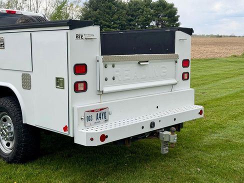 Used 2018 Ford F350 XL w/ Power Equipment Group AWD/4WD image 32