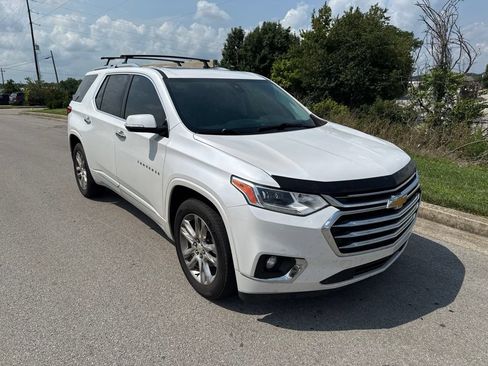 Used 2018 Chevrolet Traverse High Country AWD/4WD image 2