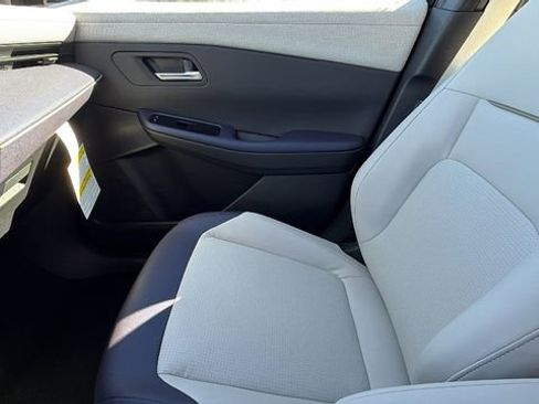 New 2026 Nissan Leaf SV+ w/ Floor Mat Package (SV+) image 23