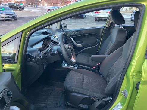 Used 2012 Ford Fiesta SE image 10