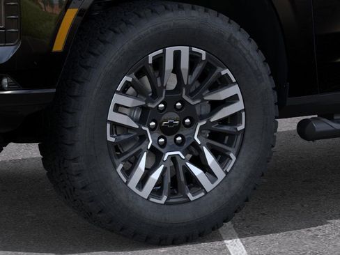 New 2026 Chevrolet Tahoe Z71 w/ Comfort Package AWD/4WD image 9