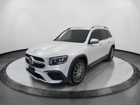 Used 2021 Mercedes-Benz GLB 250 image 1
