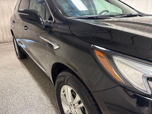 Used 2021 Buick Enclave Essence w/ Sound and Sites Package AWD/4WD image 9