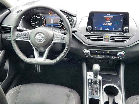 Used 2021 Nissan Altima 2.5 SV FWD image 26