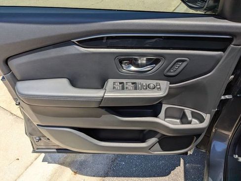 Certified 2025 Honda Pilot EX-L image 29