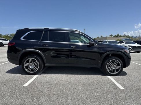Used 2024 Mercedes-Benz GLS 450 4MATIC image 15