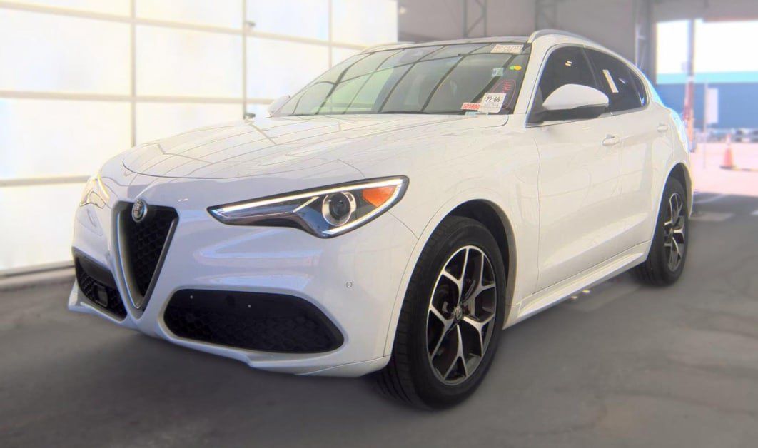Used 2021 Alfa Romeo Stelvio Ti w/ Nero Edizione AWD/4WD image 1