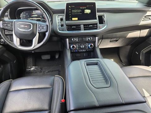 Used 2024 GMC Yukon SLT RWD image 16