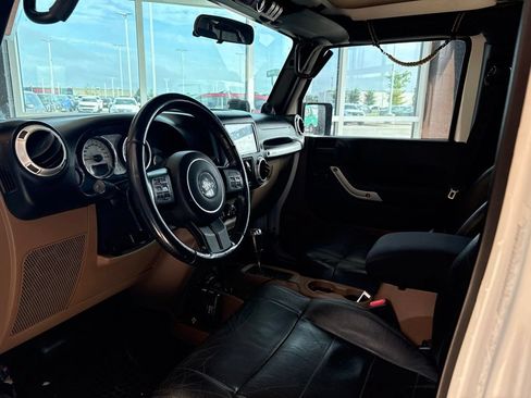 Used 2011 Jeep Wrangler Unlimited Sahara w/ Mopar Chrome Edition Group AWD/4WD image 20