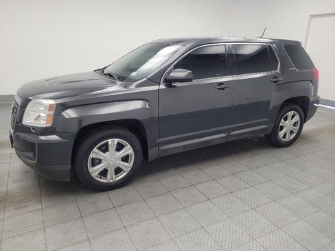 Used 2017 GMC Terrain SLE FWD image 2