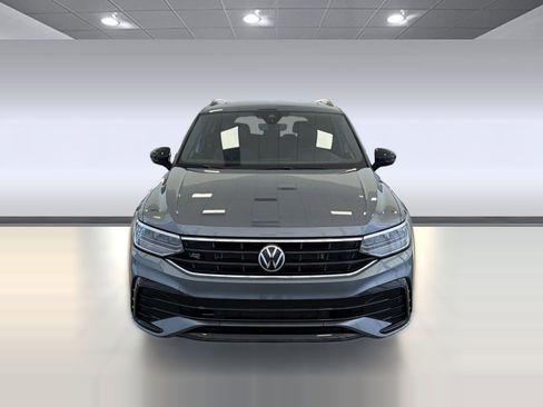 Used 2023 Volkswagen Tiguan SE R-Line image 6