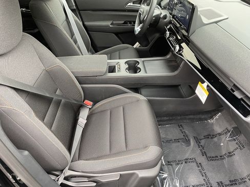 New 2026 Honda Prologue EX image 9