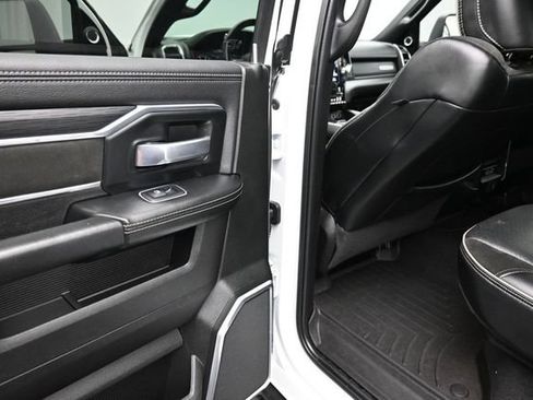 Used 2024 RAM 2500 Laramie w/ Night Edition AWD/4WD image 17