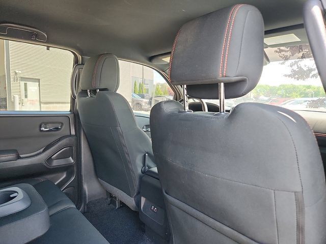Used 2024 Nissan Frontier PRO-4X w/ Technology Package AWD/4WD image 33