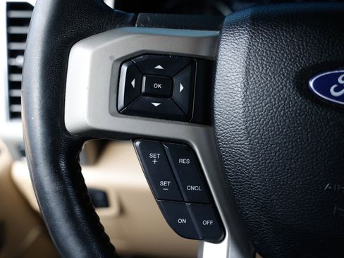 Used 2017 Ford F150 Lariat w/ Equipment Group 501A Mid image 30