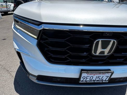 Used 2023 Honda Pilot Elite image 5