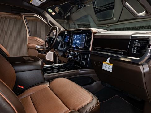 Used 2026 Ford F250 King Ranch w/ Chrome Package image 15