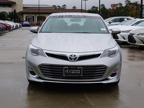 Used 2013 Toyota Avalon XLE image 2