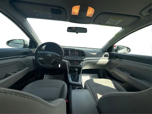 Used 2017 Hyundai Elantra SE image 22