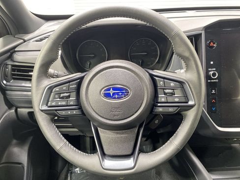 Used 2025 Subaru Forester Limited AWD/4WD image 14