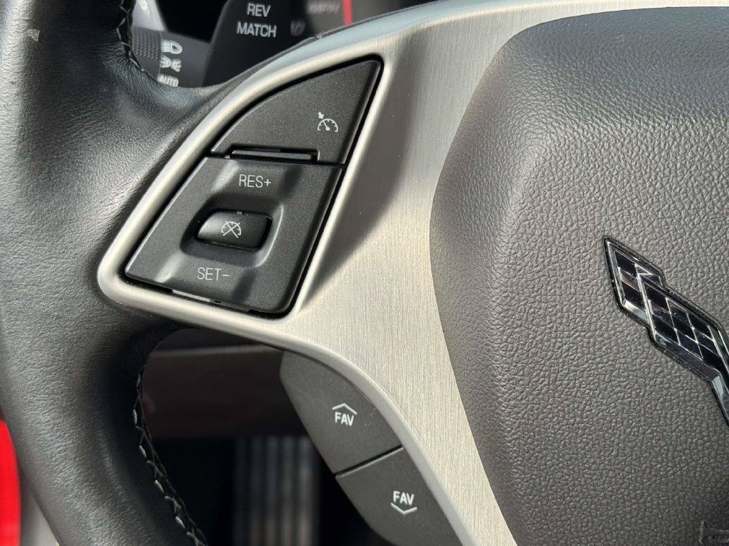 Used 2015 Chevrolet Corvette Stingray Coupe RWD image 19