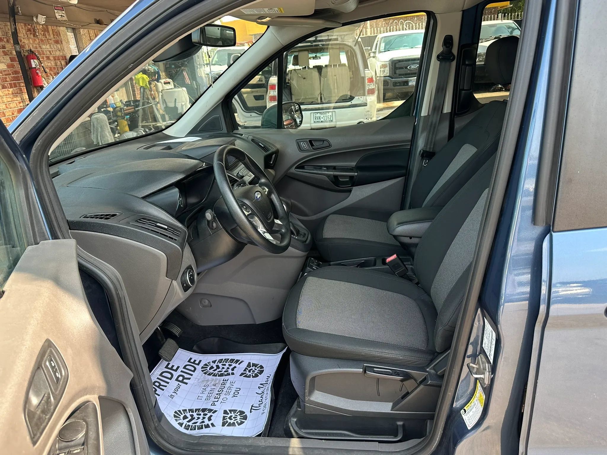 Used 2022 Ford Transit Connect XL FWD image 21