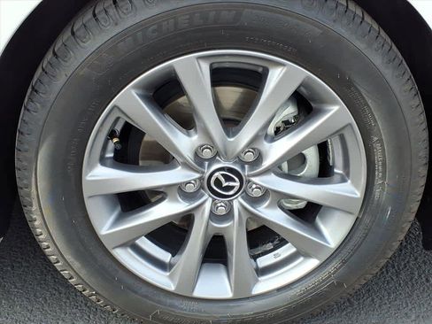 Used 2021 MAZDA MAZDA3 s image 12