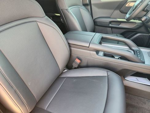 New 2027 Kia Telluride S image 10