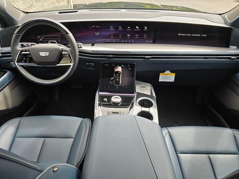 New 2025 Cadillac Escalade IQ Sport 2 image 20
