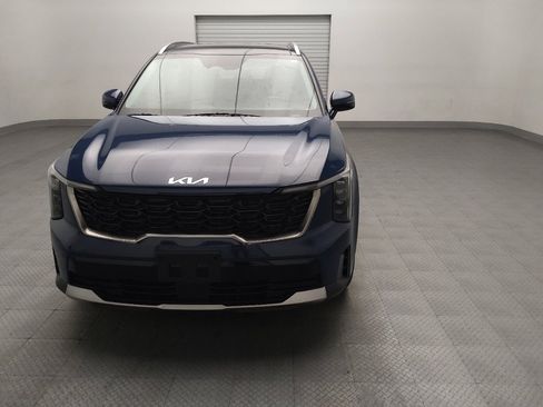 Used 2024 Kia Sorento S w/ Panoramic Sunroof Package FWD image 15